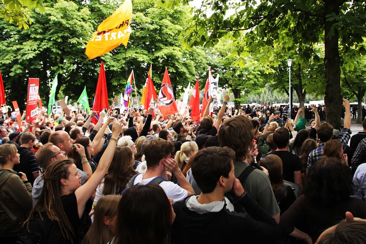 Stolz der Nation: Politisches Engagement der Studierenden in Deutschland