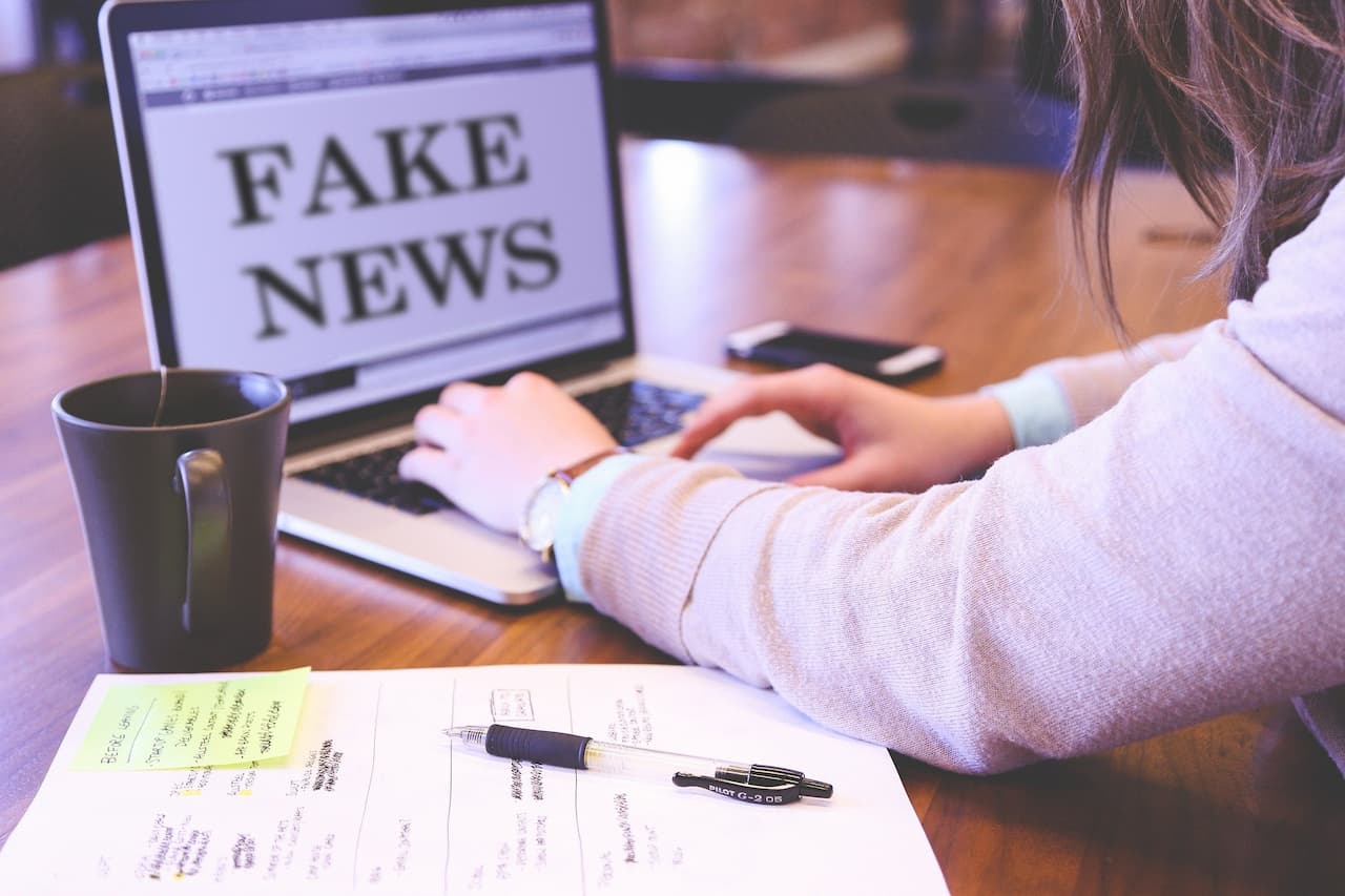 Propaganda: was ist das, Beispiele, Typen, Unterschiede zur Werbung